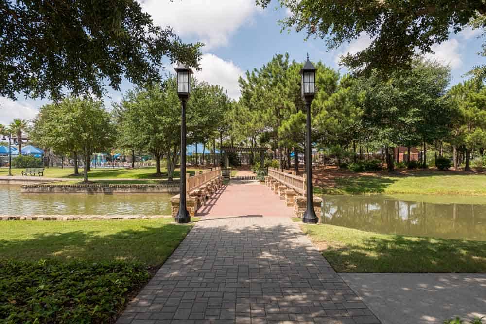 Bridgeland Amenities | Walking Trails